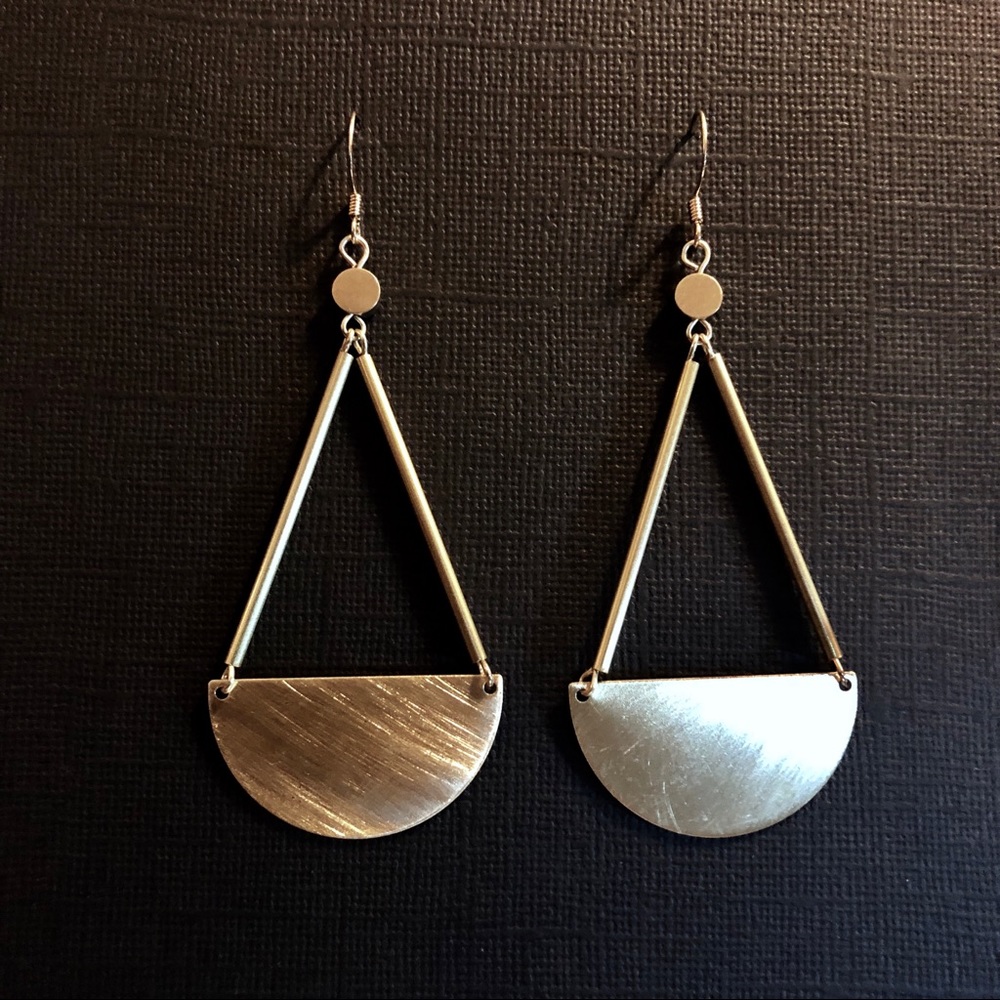 SURI09 Raw Brass Earrings